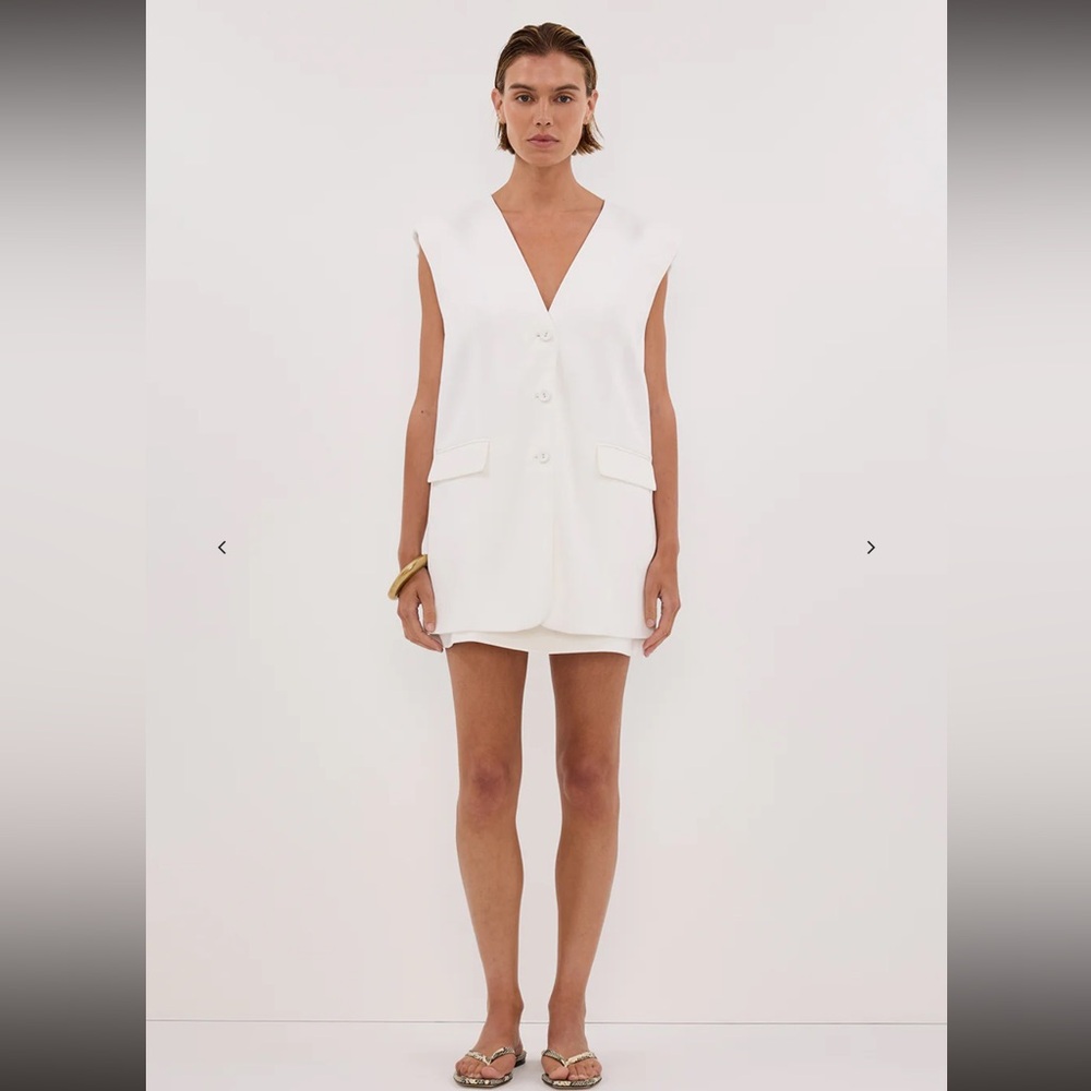 DISSH Oliver White Oversized Vest